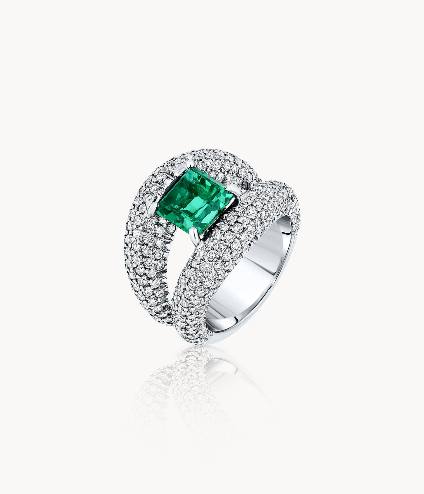 Emerald And Diamonds Ring