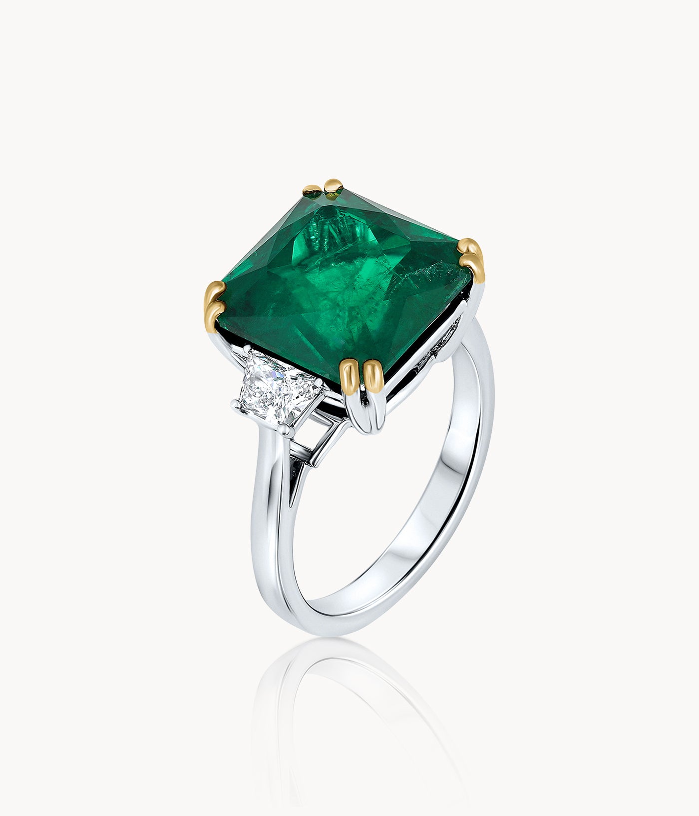 Emerald And Diamond Ring