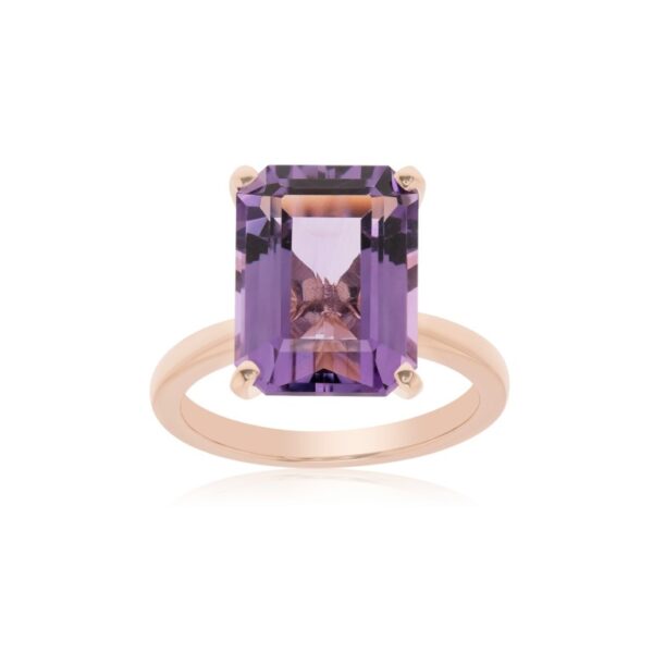 Solitaire Amethyst Ring