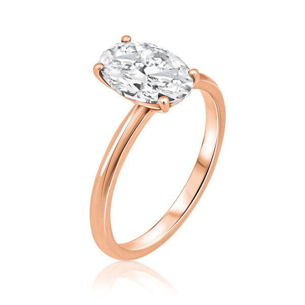 solitaire oval shape diamond ring