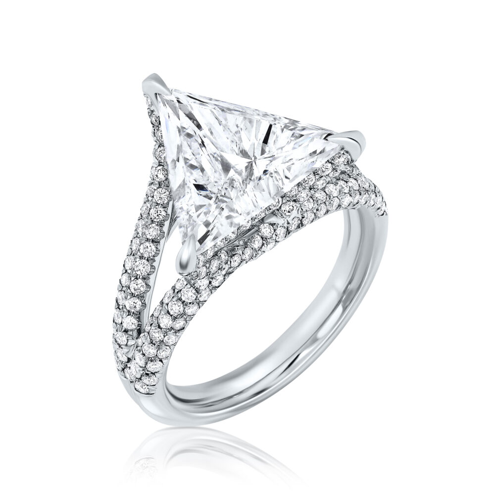 Triangle diamond ring