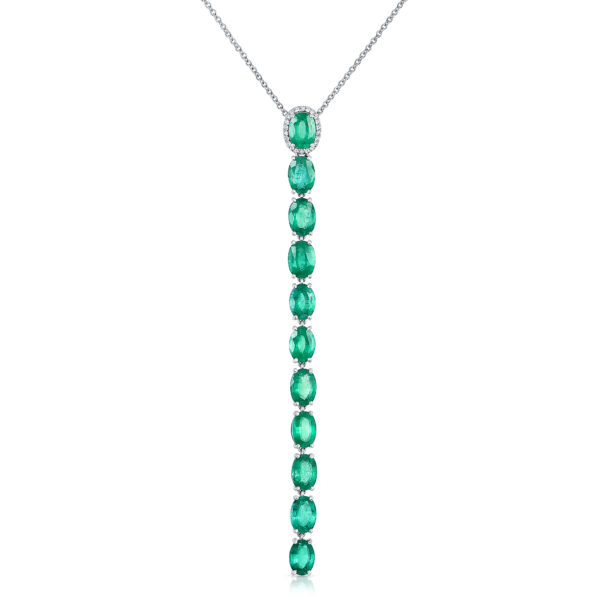 oval Emerald necklace