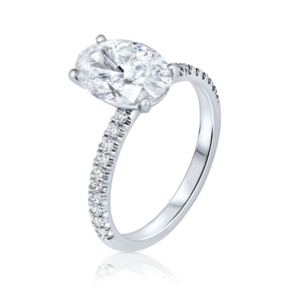 oval shape diamond solitaire ring