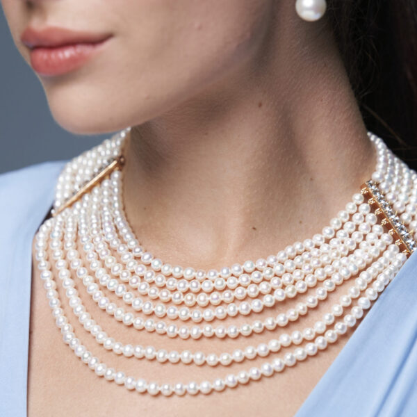 pearl necklace